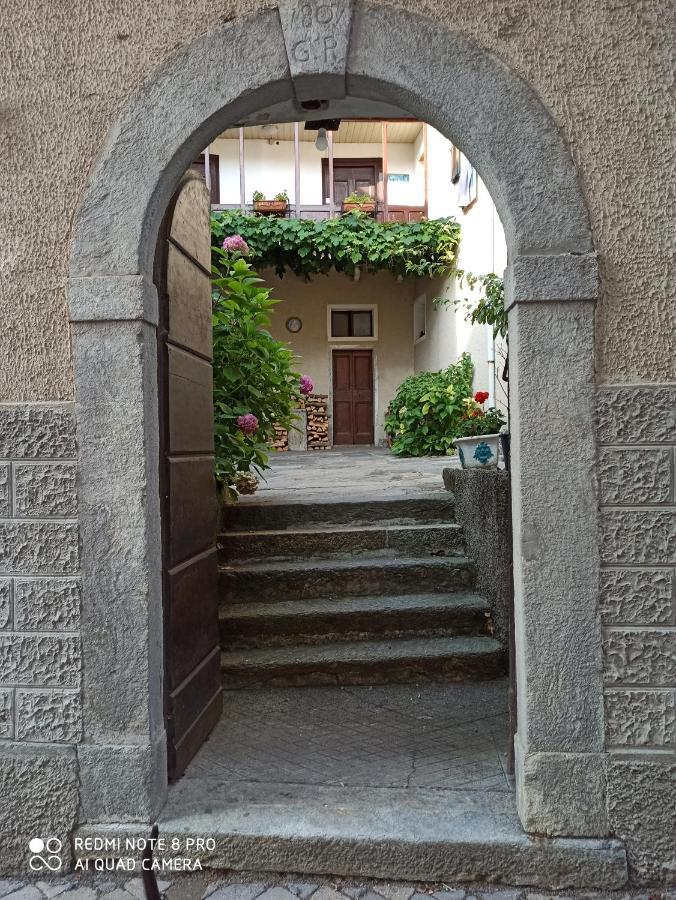 Appartement Casa Olmi Dependance à Castiglione dʼIntelvi Extérieur photo