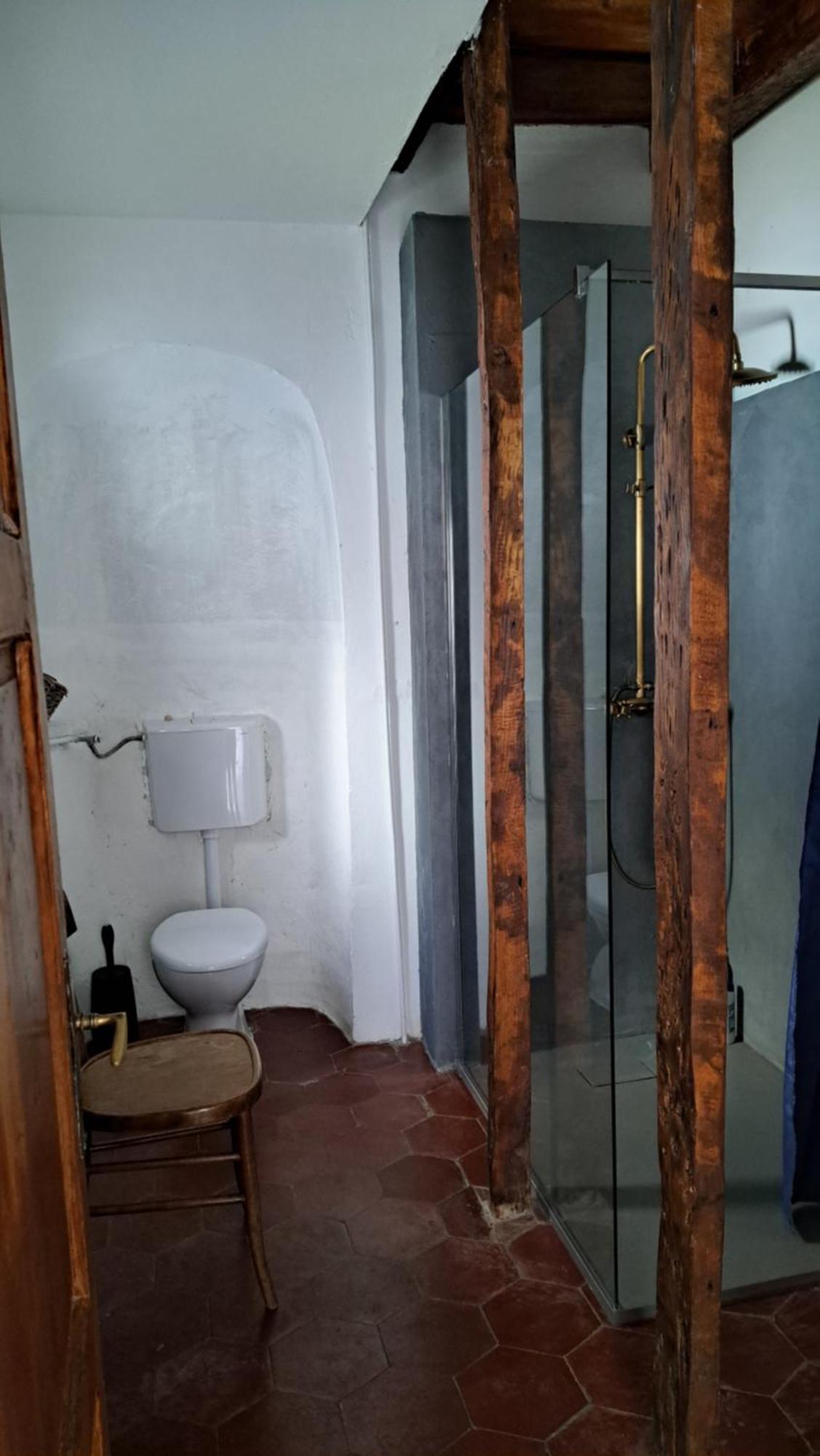 Appartement Casa Olmi Dependance à Castiglione dʼIntelvi Chambre photo